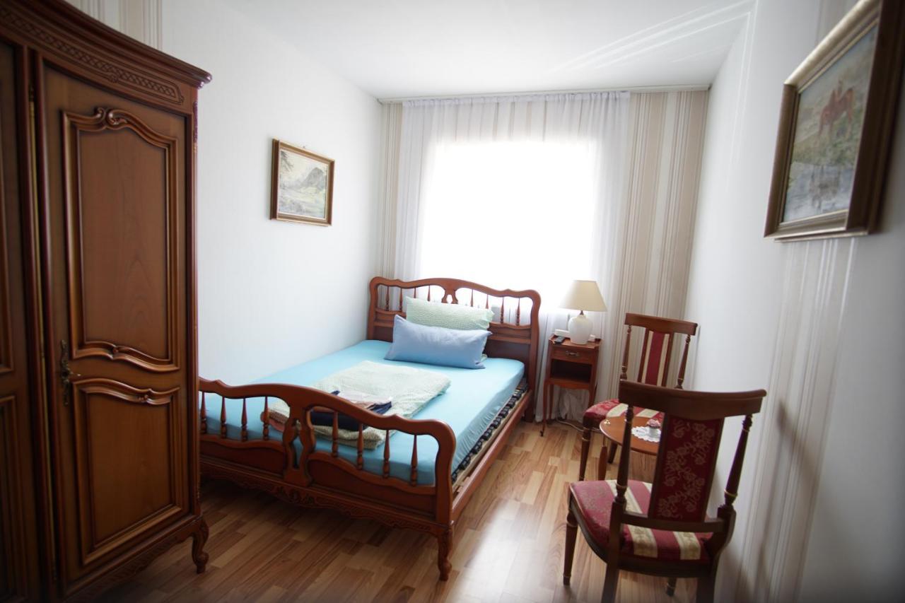 Ferienwohnung - Am Stadtgarten Saarlouis Exteriör bild